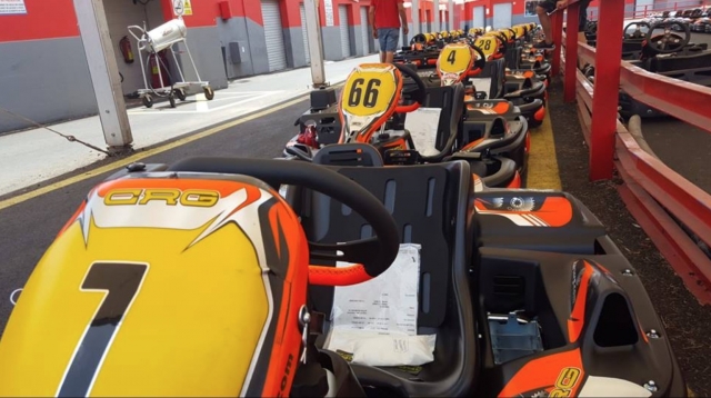 Karts en boxes