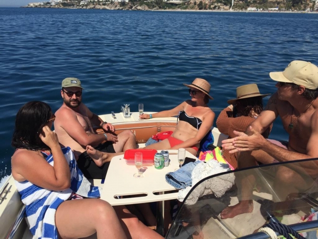  Giro in barca privata con la famiglia 