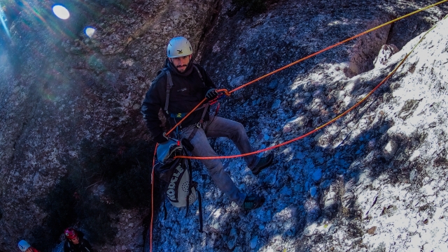  Abseilen in der Schlucht 