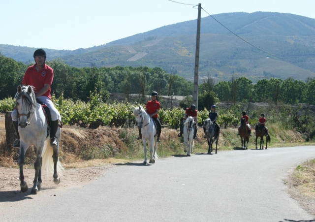 Equestrian outing in Queizas 