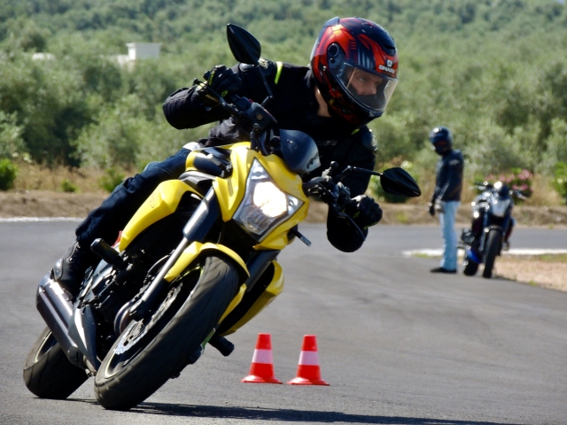 Curso de moto avanzados 