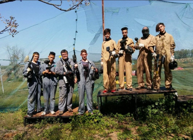  Les deux équipes de paintball