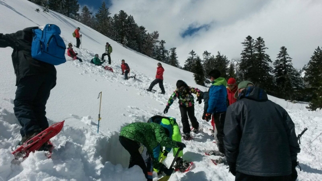  Ausflug mit der Schule mit Schneeschuhen 