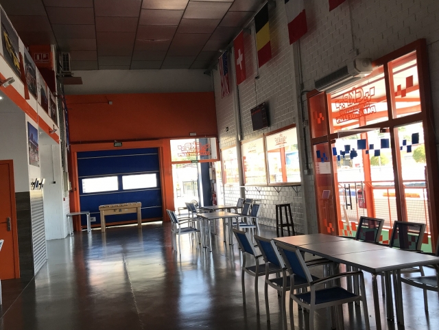 Cafeteria con futbolin