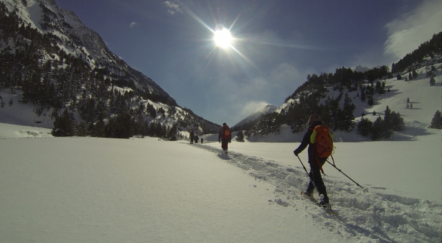 Raquetas de nieve en los Pirineos