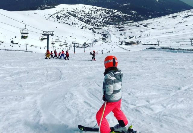  nina skiant à Valdesqui 