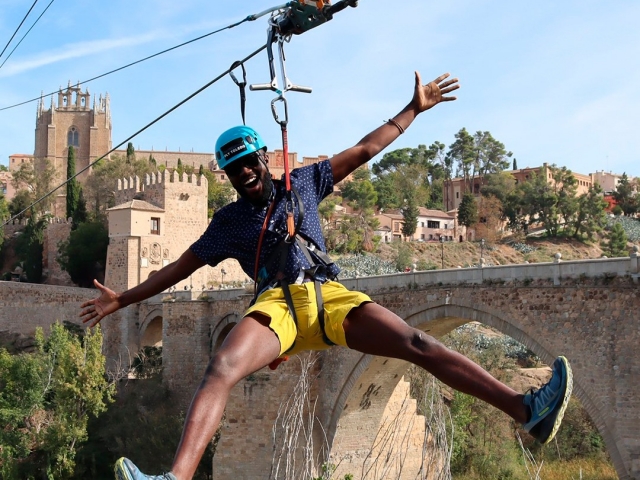 塔霍河高空滑索 