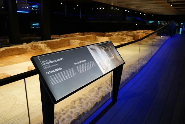  享受马拉加的罗马别墅 