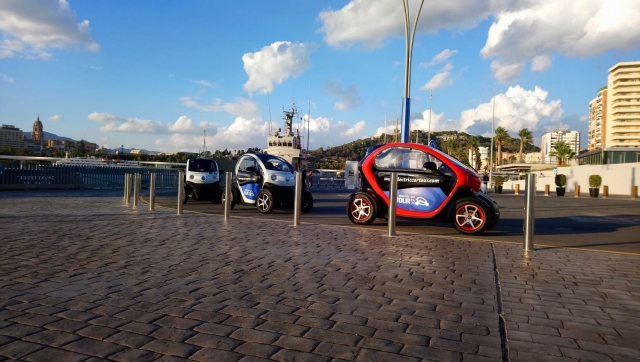 Geparkte Elektrofahrzeuge 