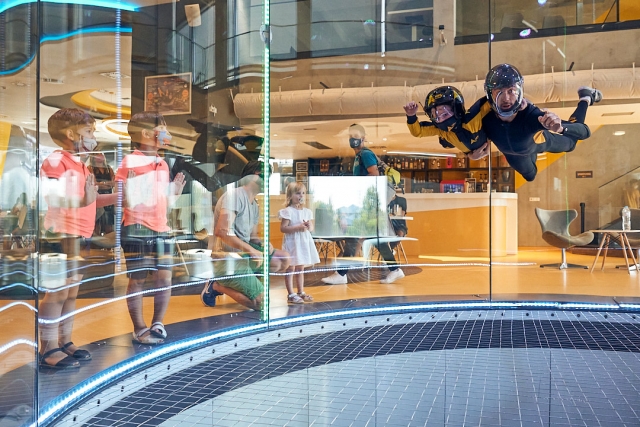  First-class spectators in the wind tunnel