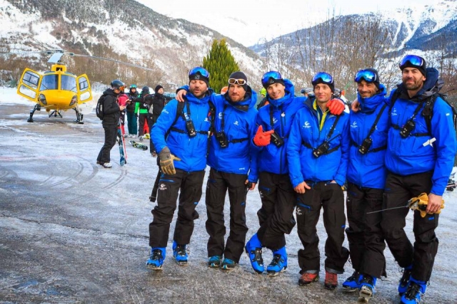  Amigos testando o heliski 