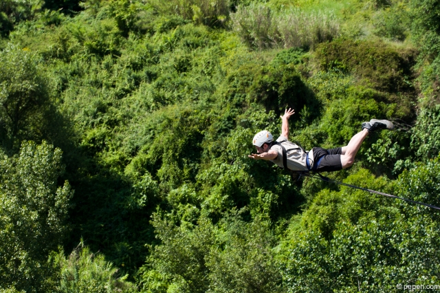 Salto desde el puente