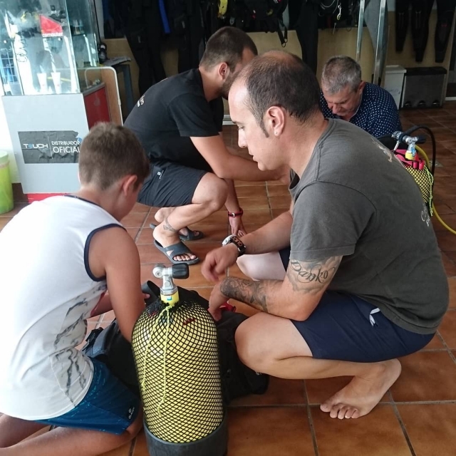  Preparação do equipamento de mergulho 