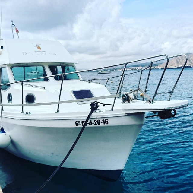  Mergulho de barco em Múrcia 