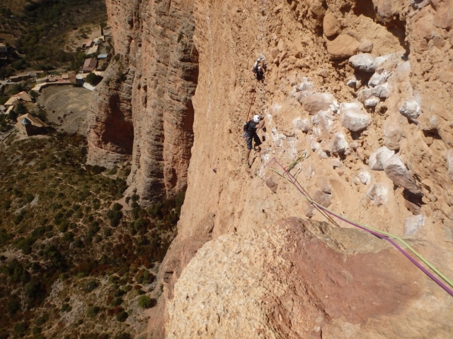  Sport climbing 