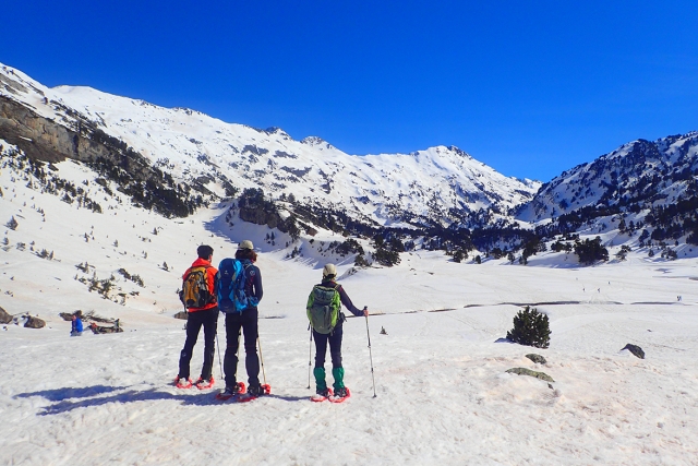  Schneeschuhwanderroute mit Freunden 