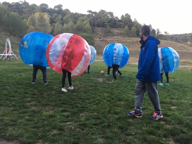  在 zorbing 游戏中