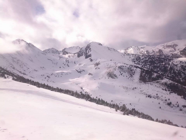  Views of the Espot Ski station 