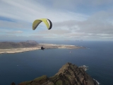 Vuelo parapente en térmica en Lanzarote 45 minutos