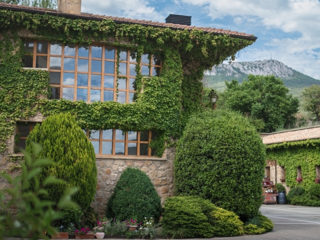  Exterior of the winery 