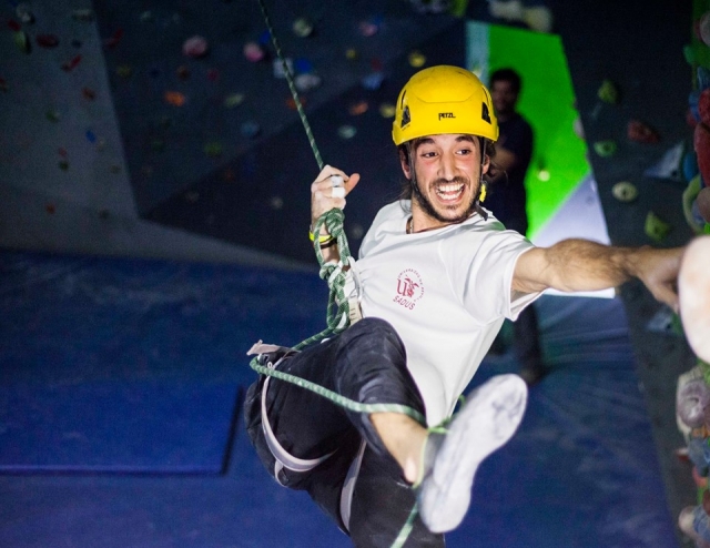  Enjoy climbing 