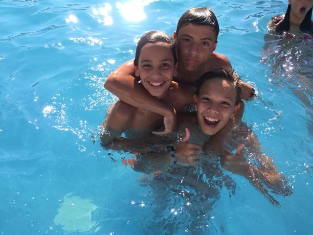  Jogos na piscina 