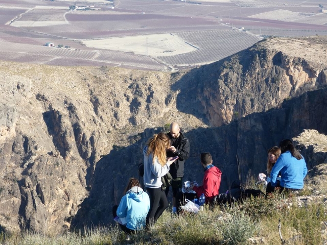  Visit to the Almadenes canyon