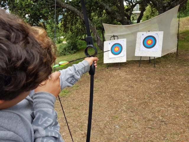  Archery for children 