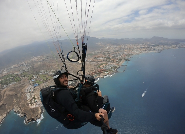 Paragliding flight over Costa Adeje + photos, 20min