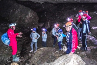 Caving in the Cueva de los Apas + photos, 1h30m