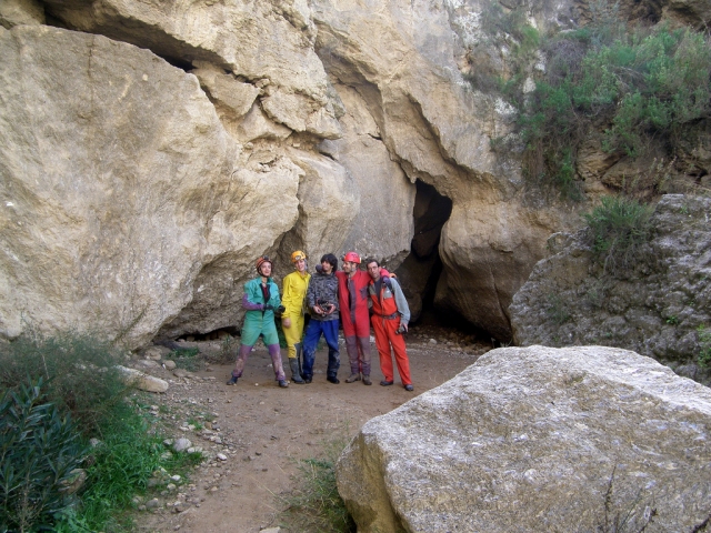  Gruppe von Höhlenfreunden 