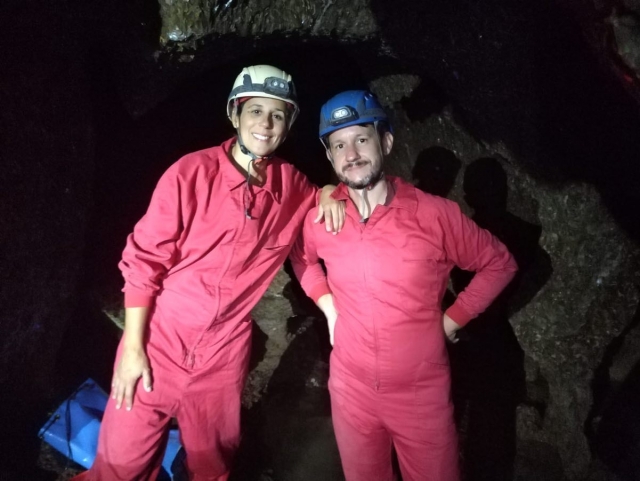  Explore the Almería cave 