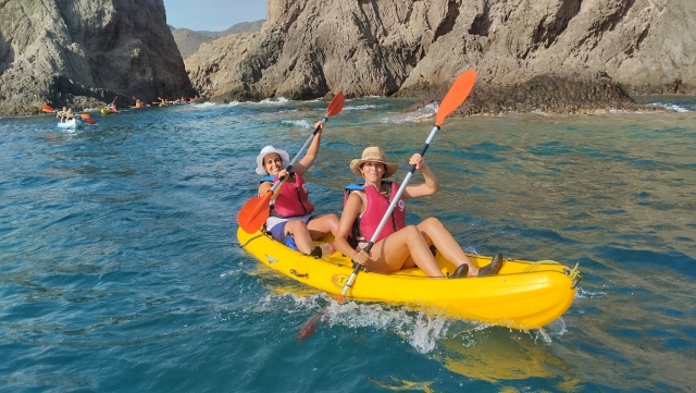 Disfruta descubriendo el arrecife de las sirenas en kayak
