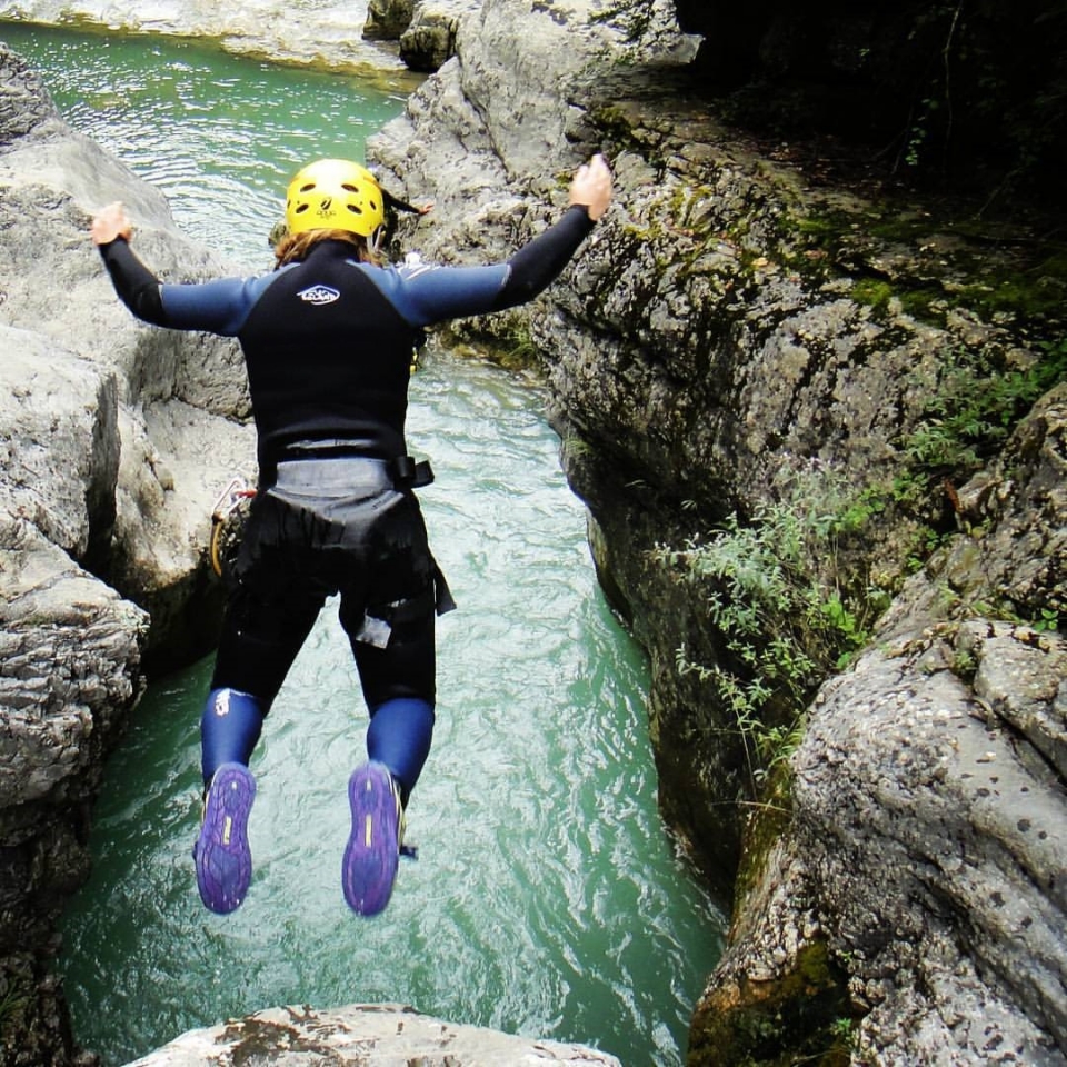Salto en el barranco de Viandico