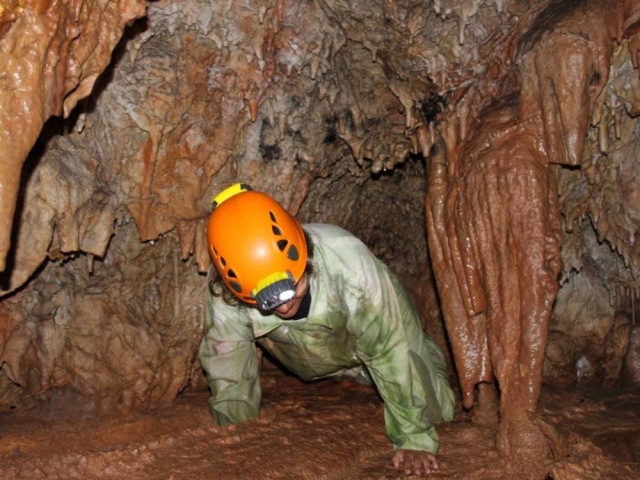 Dentro de la gruta