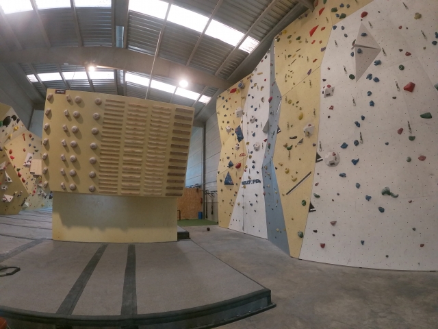 Climbing wall 