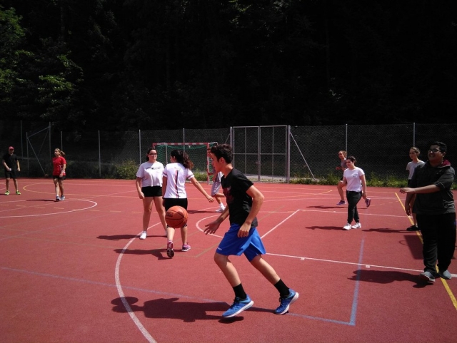Jugando en la cancha