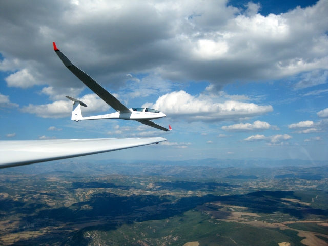  Gleichzeitiger Flug zu zweit 