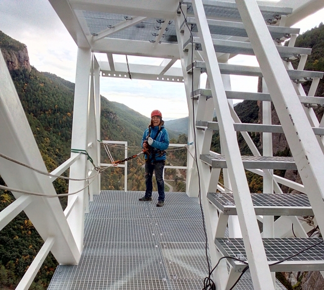 Ready to jump from 122 meters 