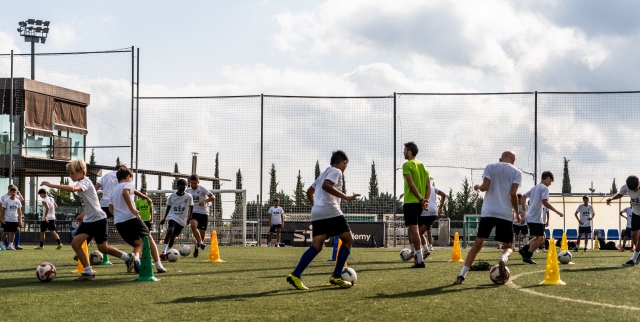  Carrying out football training 