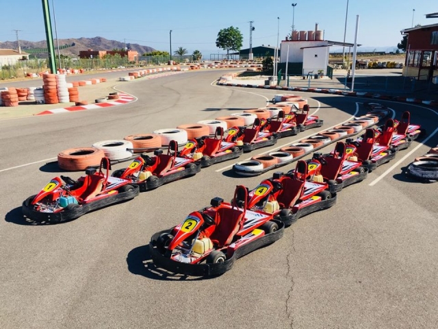 Los karts aparcados