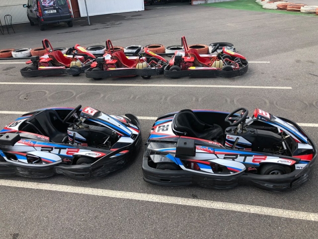  Os karts de 400cc e 300cc 