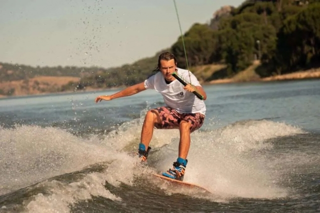  Fare wakeboard 