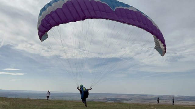  Decollo in parapendio 