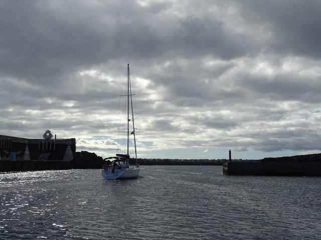 Navegar desde puerto La Estaca o Restinga