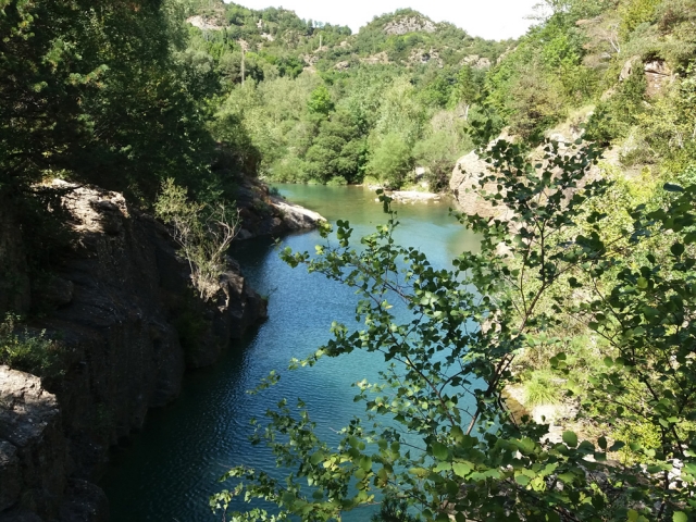 Río en el Pirineo