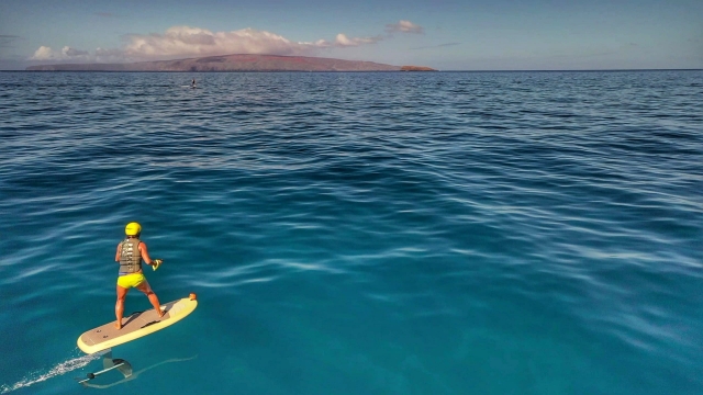  Praticar efoil no mar de Alborán 
