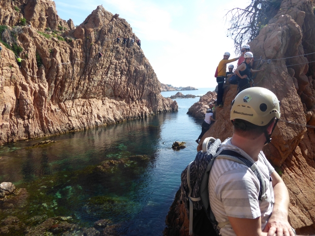 Via ferrata entre rochas Cala Molí 