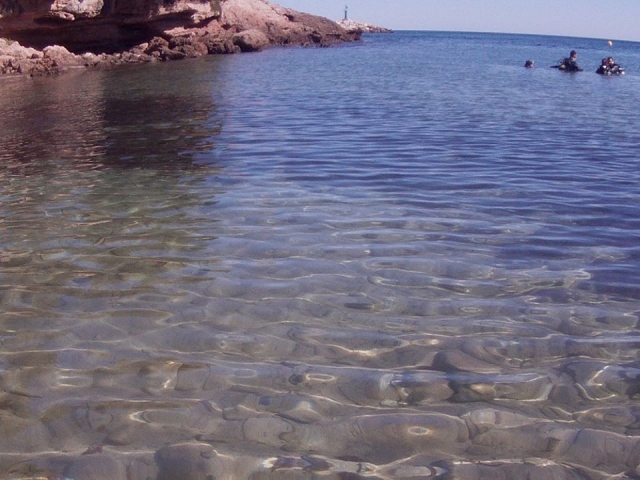 Aguas de la cala Llobeta