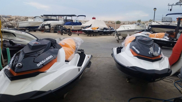 Nuestra flota de jet skis sea doo